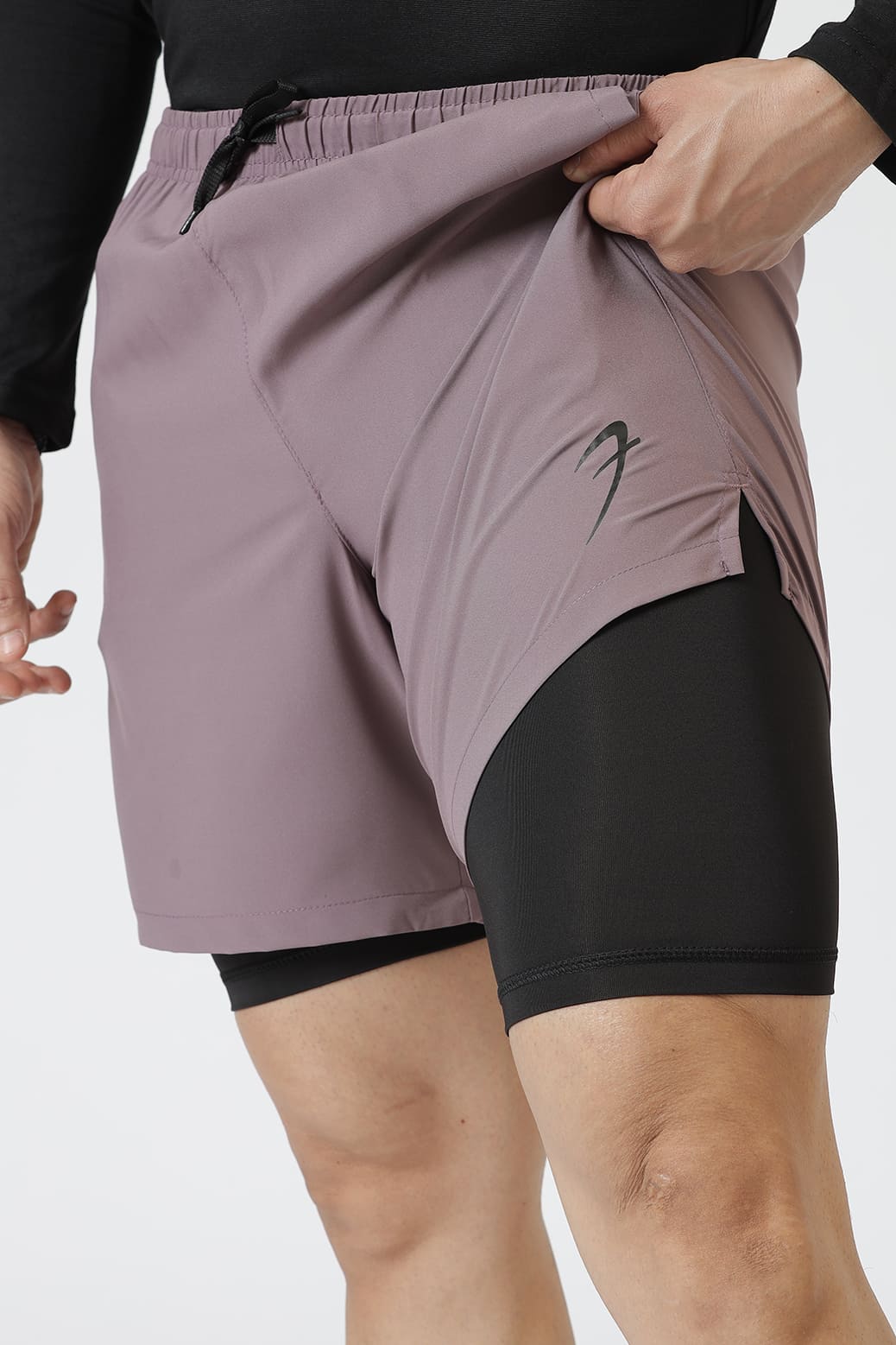Chase T-shirt Black and 2 in 1 Compression Shorts Mauve
