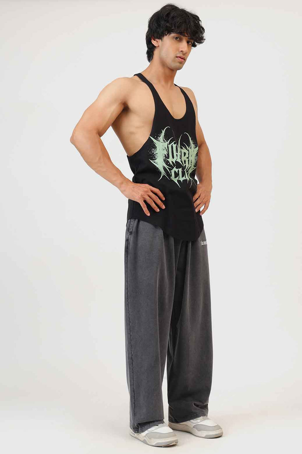 Revenge Stringer Black