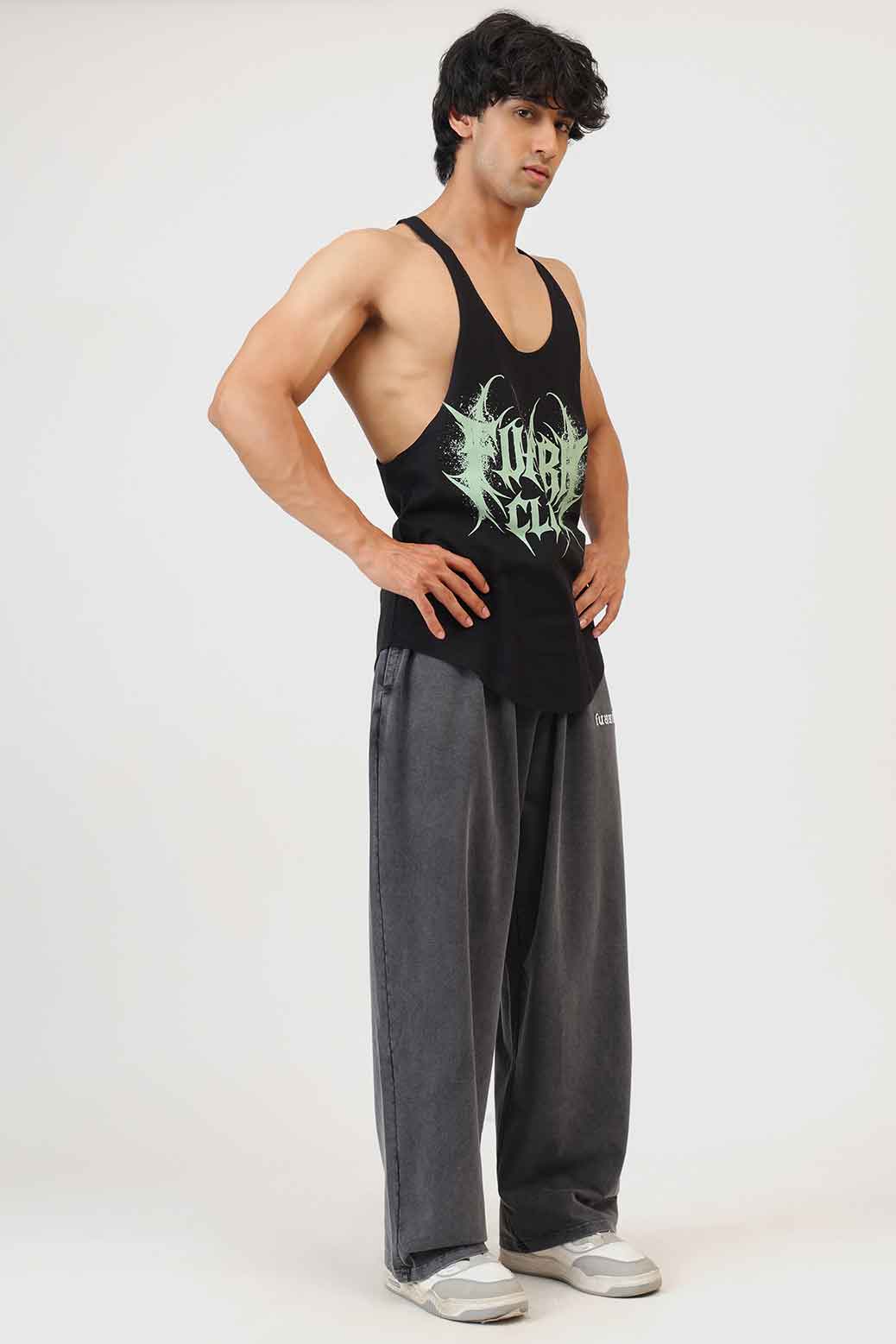 Revenge Stringer Black