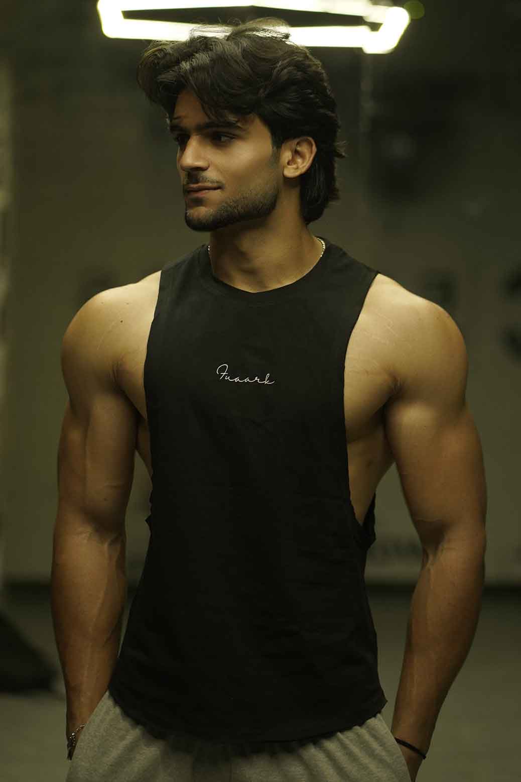 Fortis Deep Arm Tank Black