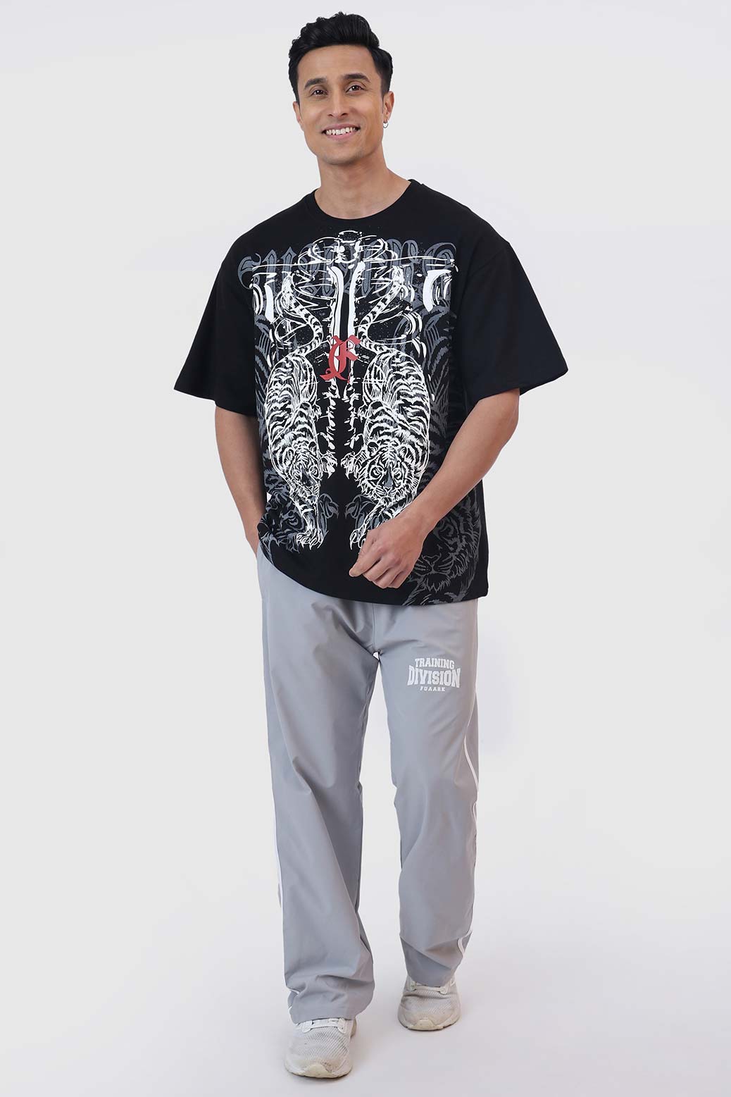 Twin Fangs Oversized T-shirt Black
